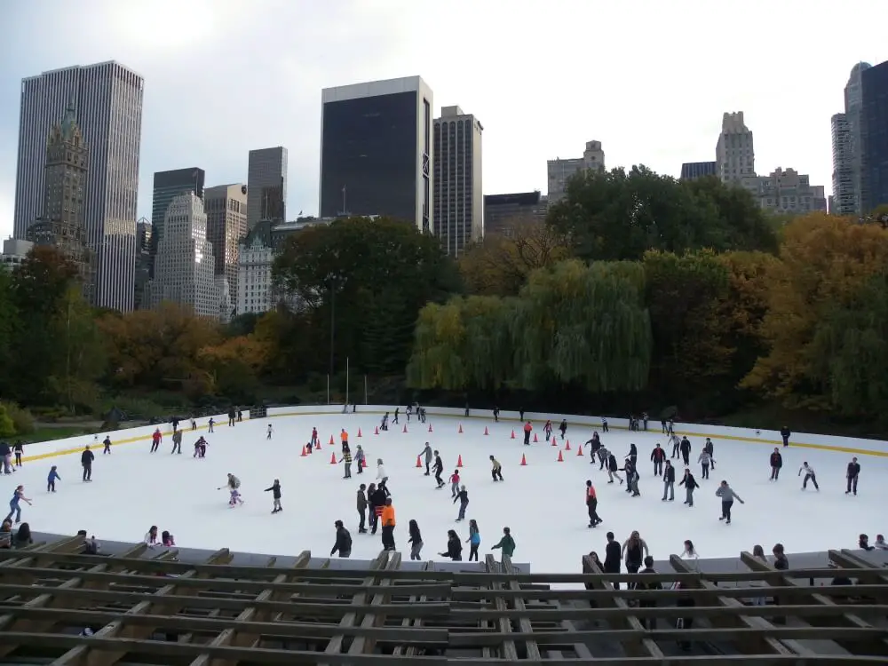 things to do in nyc over christmas wollman rink ice skating nyc