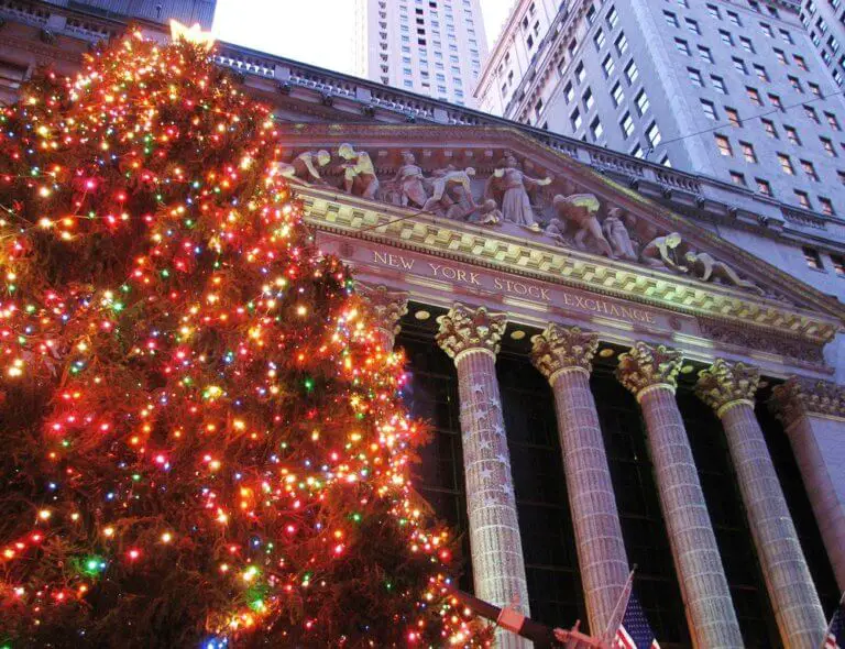 The Ultimate Guide To Spending Christmas In New York City: A Very New 