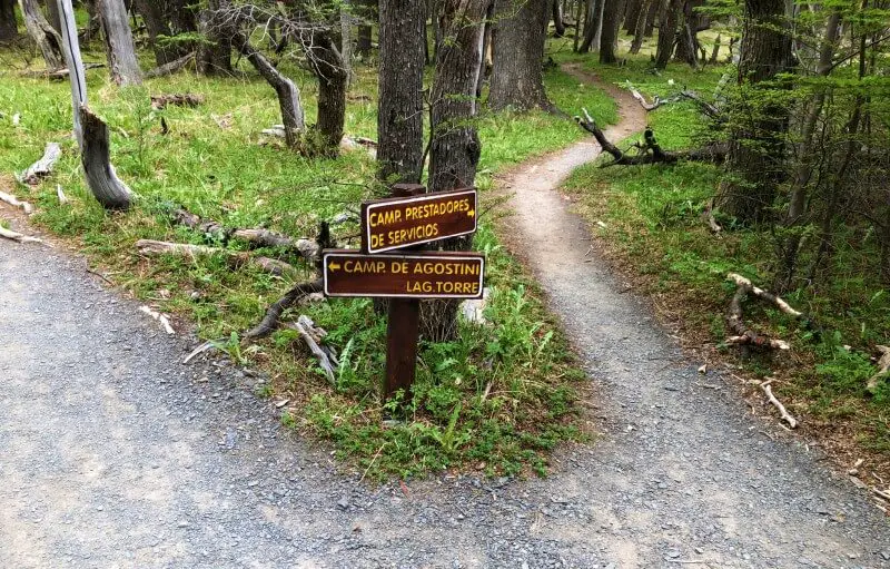 Trail marker Cerro Torre trail Argentina